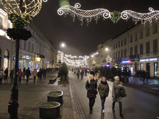 Macintosh HD:Users:PC:Pictures:Libreria di iPhoto.photolibrary:Masters:2015:01:04:20150104-185211:Santa Claus Fly out 261.jpg